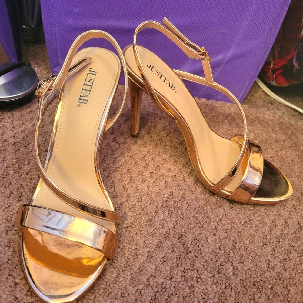 Rose gold heels (justfab) 7.5